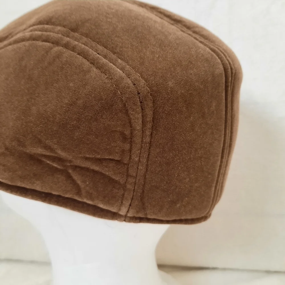 Vintage Feraricci brown velvet newsboy hat